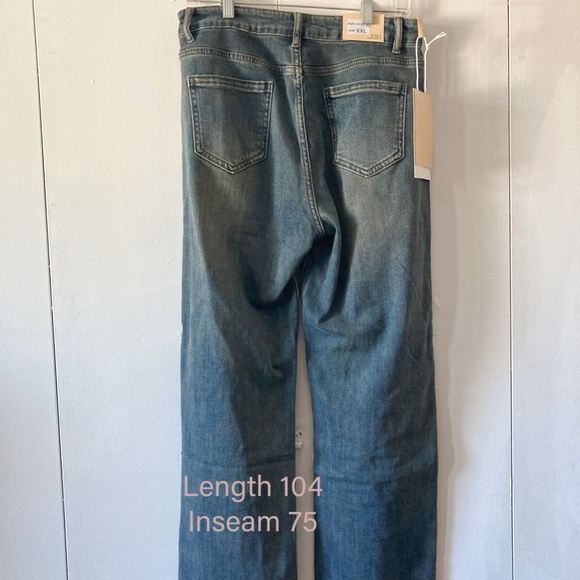 Morville Textiles Classic Straight Jeans - Picture 5 of 8